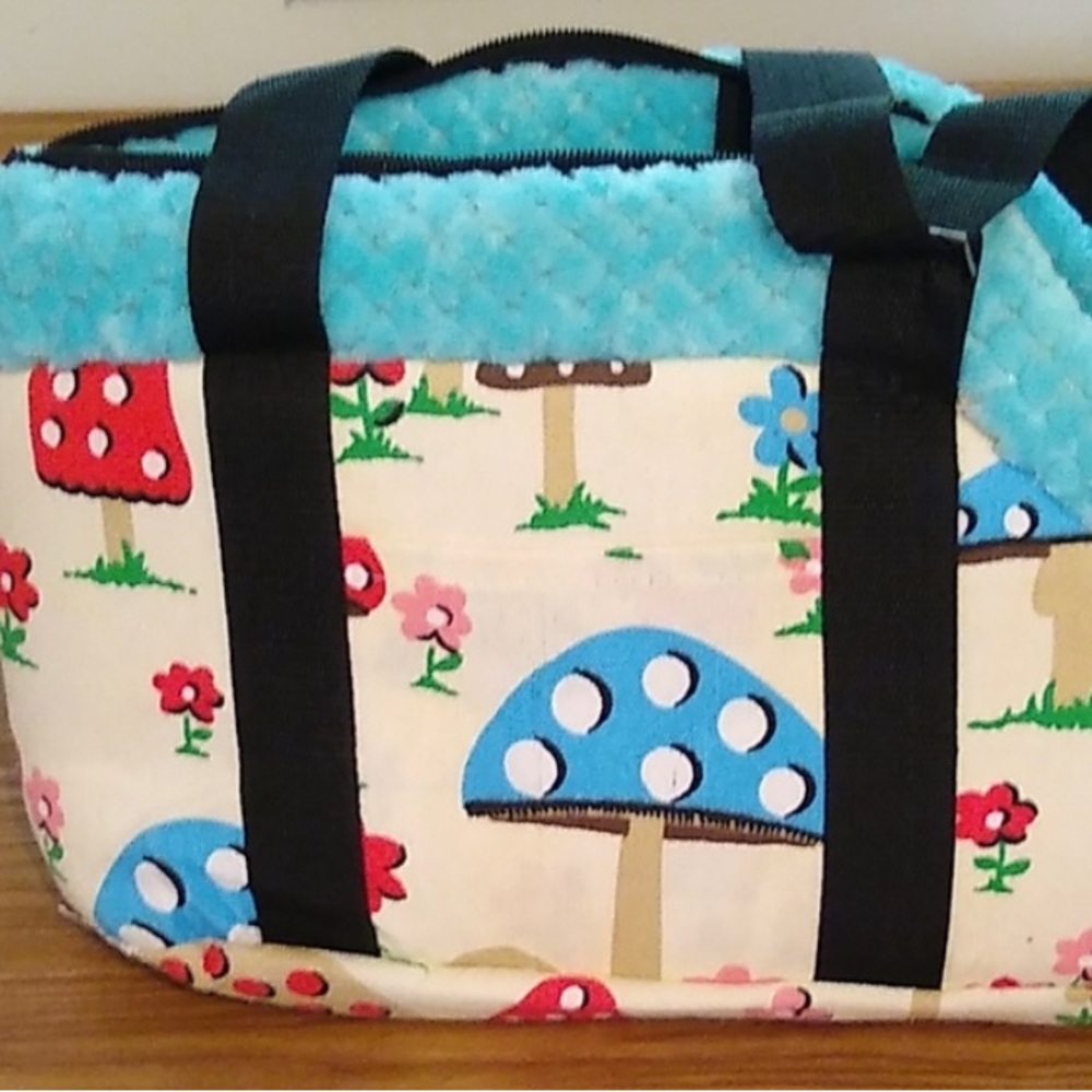 Small Mushroom Print Pet Carrier 🍄